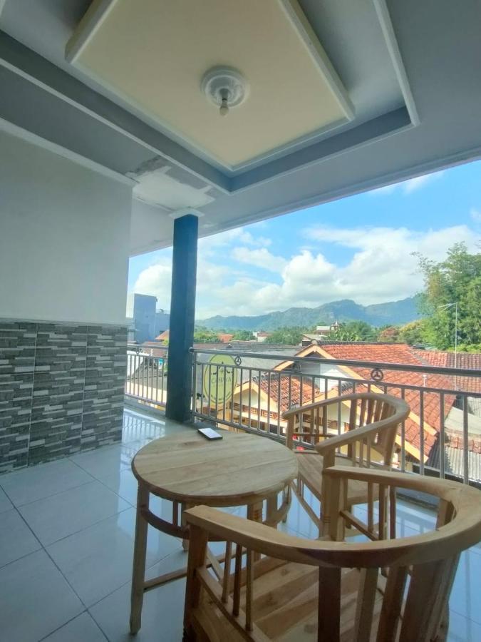 Cahaya Homestay Магеланг Экстерьер фото
